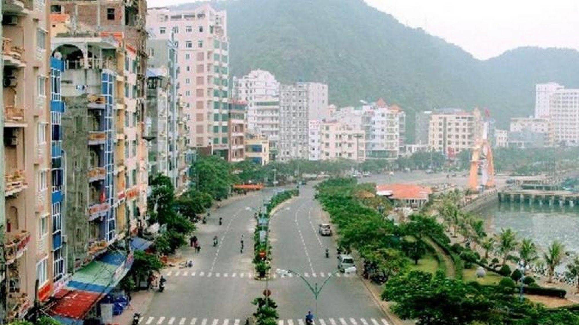 โรงแรมนาม เฟือง Dong Khe Sau ภายนอก รูปภาพ