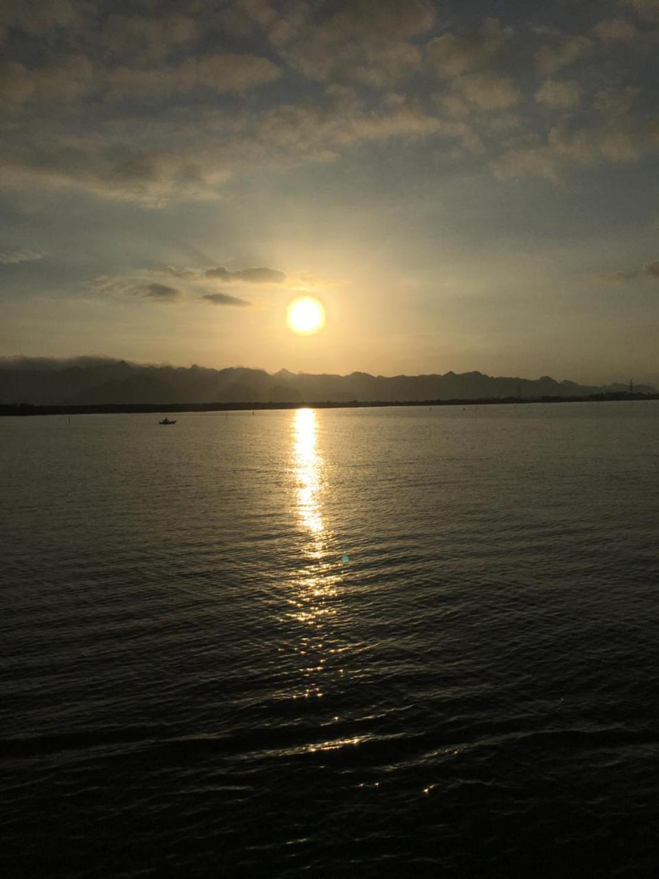 โรงแรมนาม เฟือง Dong Khe Sau ภายนอก รูปภาพ